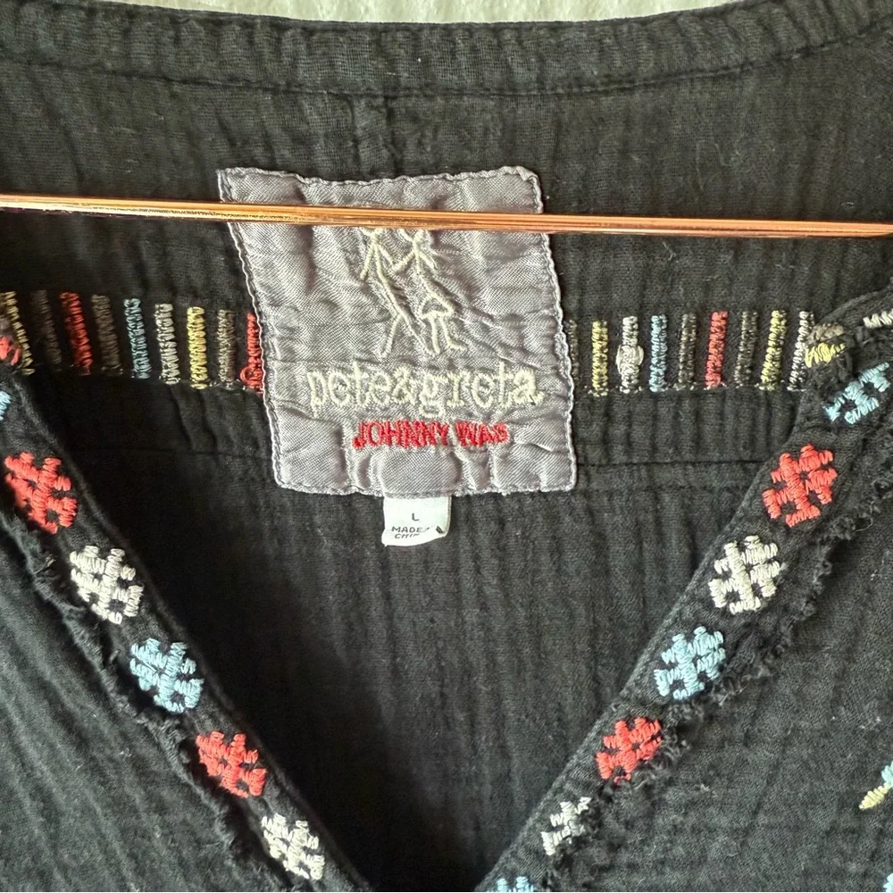 Pete & Greta Johnny Was Blouse with Pockets Southwest Embroidery - Picture 4 of 6